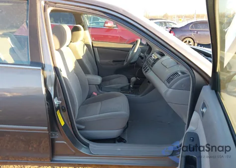 2005 Toyota Camry Le из США, поврежденный, VIN 4T1BE30K75U946024